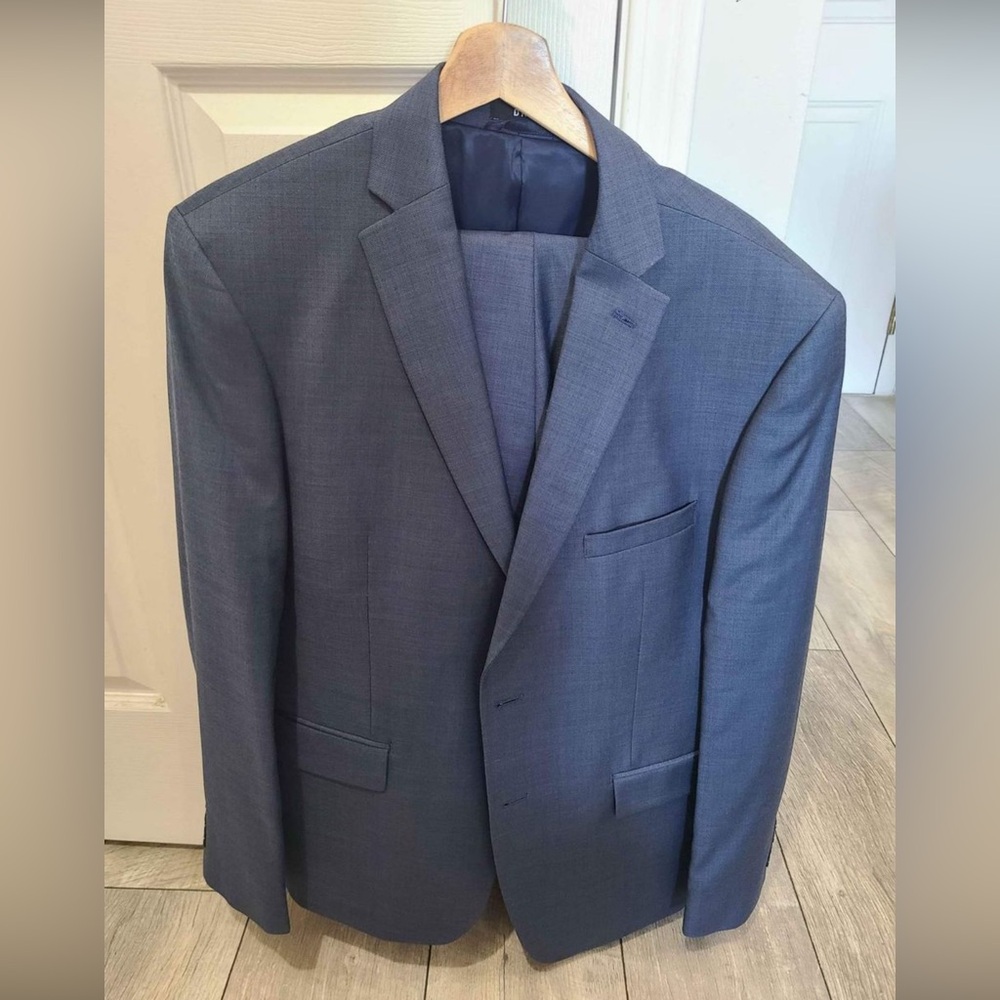 DKNY Wool suit stretch